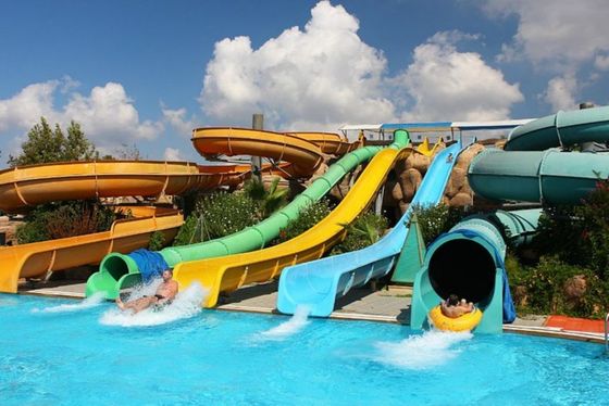 OEM Parque aquático comercial ao ar livre Equipamento de piscina Slide de fibra de vidro