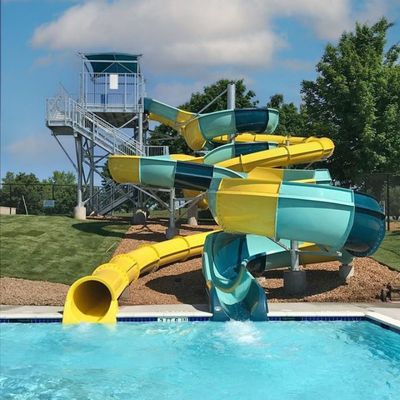8m Largura Slide de parque aquático Comércio Slides comerciais de fibra de vidro para piscinas privadas