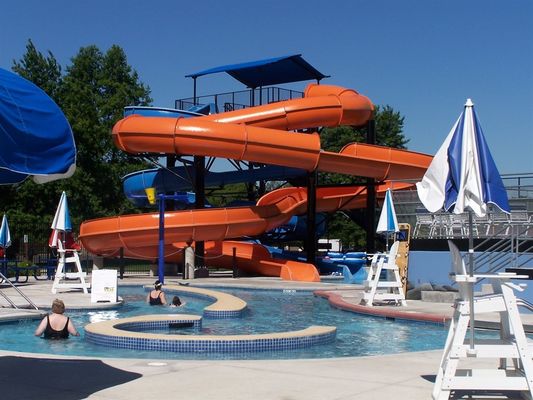 Bom preço. Parque de exercícios ao ar livre Equipamento de parque aquático de fibra de vidro para piscina ao ar livre on-line