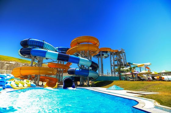 Bom preço. 12 mm espessura Fibra de vidro deslizamento de água Parque aquático ao ar livre Equipamento de jogo para piscina on-line