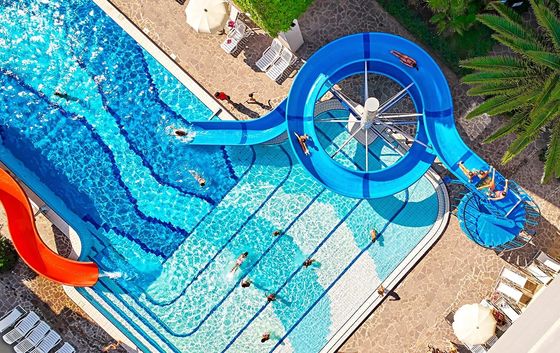 Bom preço. Água ao ar livre Parque de diversões Equipamento de piscina Slide para crianças on-line