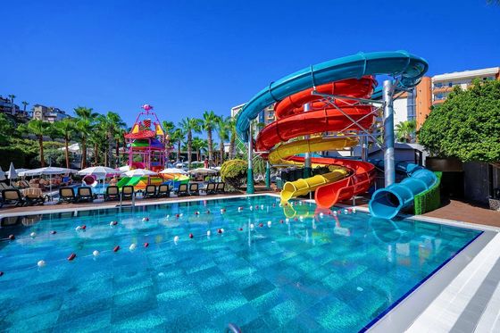Bom preço. Equipamento aquático Desporto Parque Jogos Passeio Amusement Fibra de vidro Piscina Slide Jogos infantis on-line