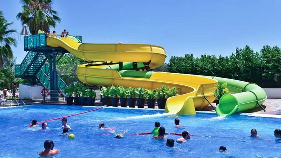 Bom preço. ODM Crianças Parque de diversões aquáticos Jogos ao ar livre Salto de água para adultos on-line
