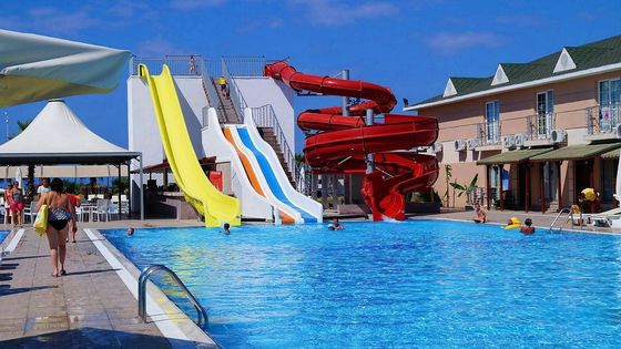 Bom preço. Desenho de equipamentos de parque aquático de jogos de diversão piscina passeio personalizado on-line
