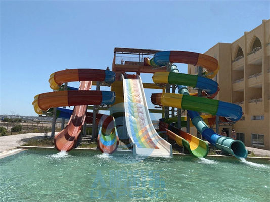 A combinação da corrediça de Aqua Park Fiber Glass Water do hotel personalizou