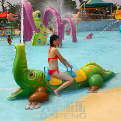 Bom preço. Jogos do pulverizador de água dos animais do pulverizador do crocodilo de FRP com Seat no parque da água on-line