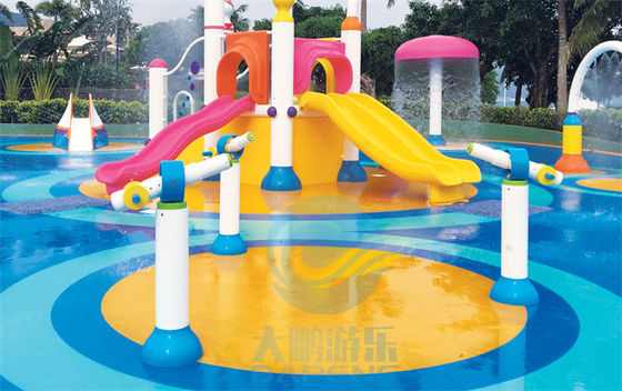 Parque aquático crianças piscina brinquedos de spray de água atirador e arma de água