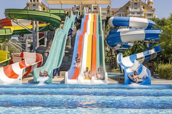 Slides de água grandes de fibra de vidro do quintal OEM para parque infantil infantil ao ar livre