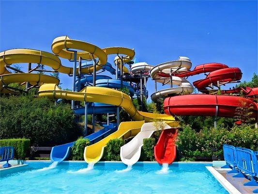 Piscina Deslizamento de água de fibra de vidro Parque de aventura ao ar livre Equipamento de playground