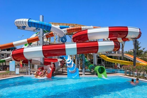 ODM Parque temático aquático ao ar livre Jogos esportivos Passeios de jogo Tubos de fibra de vidro Slide