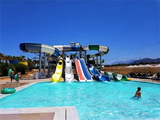 ODM Parque aquático de diversões Passeios Instalações Piscina Slide de fibra de vidro para crianças