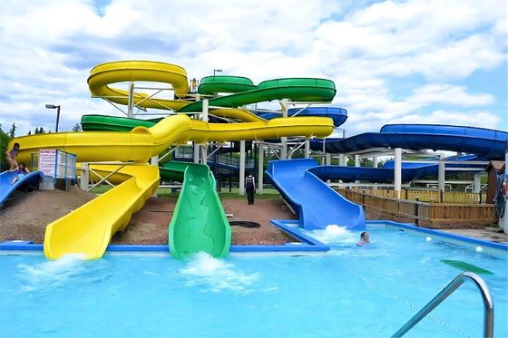 Bom preço. OEM Adultos Parque aquático ao ar livre Equipamento de playground desportivo de fibra de vidro on-line
