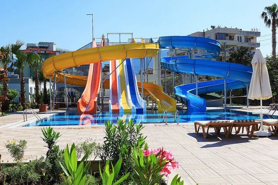 Parque temático aquático piscina jogos passeios de fibra de vidro escorrega aquática para adultos