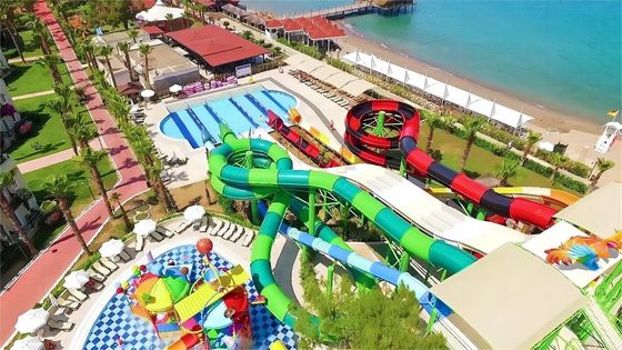 Parque de diversões de água de aço galvanizado a quente Equipamento de piscina Slide de água de fibra de vidro