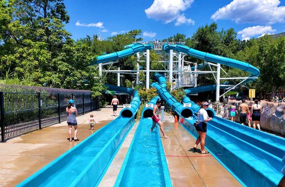 ODM Parque Aquático Infantil Piscina Área de Jogos Aqua Theme Rides Tubos Espiral Fibra de Vidro Slide Para Crianças