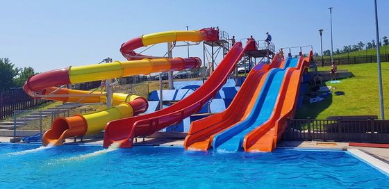 Parque aquático de fibra de vidro Slide aquático para piscina acima do solo