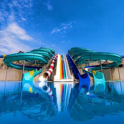 Bom preço. Piscina comercial Brinquedo de água Adultos Jogos de crianças ao ar livre Fibra de vidro on-line