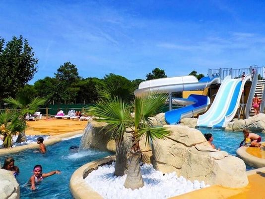 ODM Água ao ar livre Parque de diversões Equipamento de piscina Fibra de vidro Slide Para Crianças