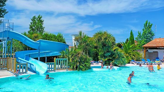 Jogos aquáticos para piscinas comerciais Slide de fibra de vidro Espessura 10-12 mm