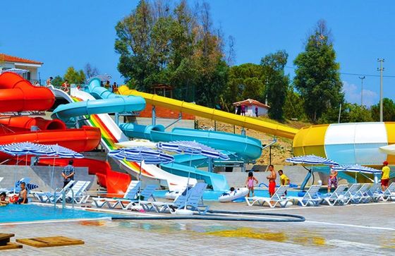 OEM Jogos aquáticos para crianças Parque de diversões Equipamento de divertimento Fibra de vidro Slide Set para crianças