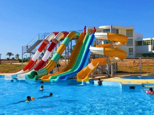 Bom preço. Acessórios de escorregador de água da piscina para adultos incluem sistema de abastecimento e tratamento de água on-line