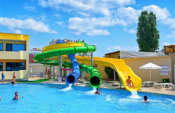 Espaço de jogos aquáticos Esportes Piscina Equipamento de brinquedo Tubos de fibra de vidro