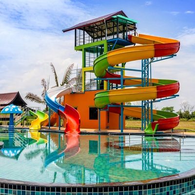 Parque aquático parque de diversões piscina de fibra de vidro escorrega para crianças