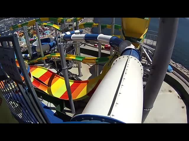 Bom preço. Piscina comercial ao ar livre Slide de água de fibra de vidro para crianças on-line